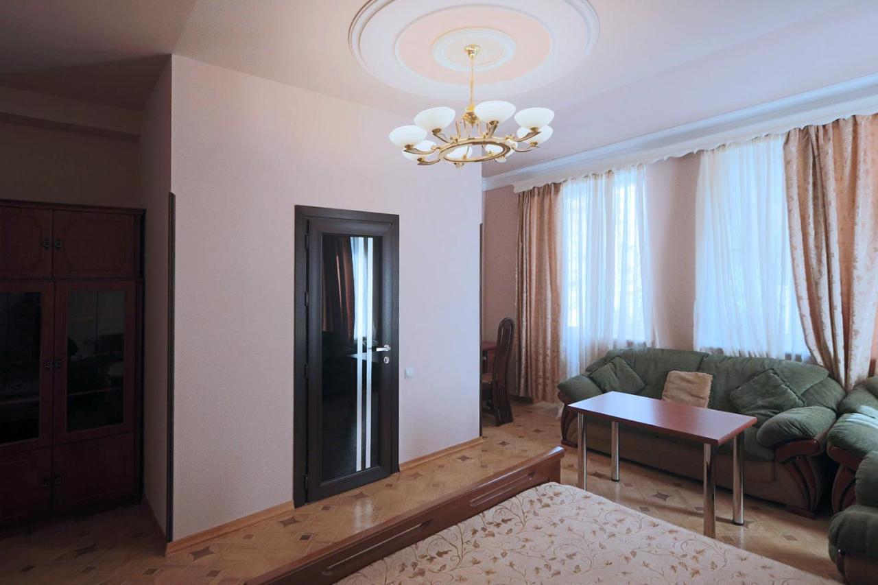 Garnim Guest House Yerevan Ngoại thất bức ảnh