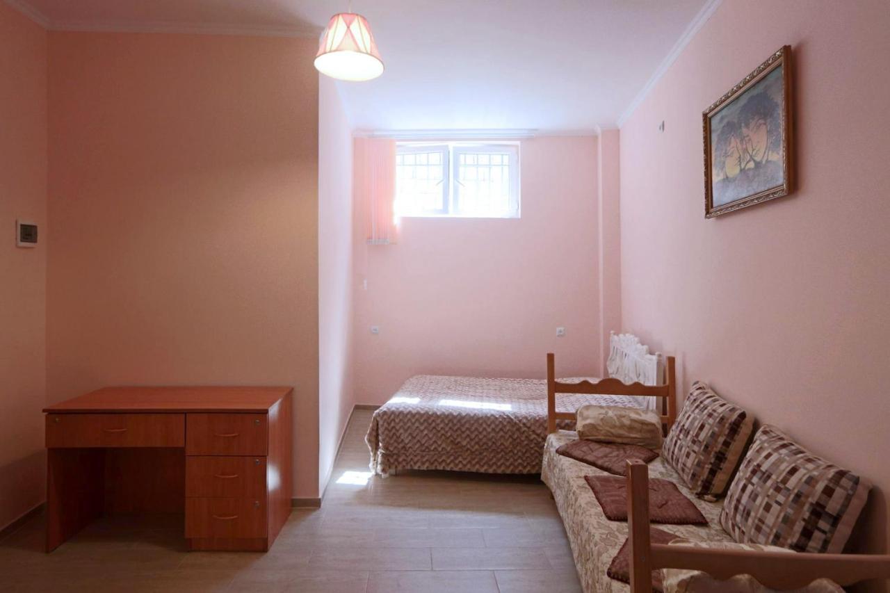 Garnim Guest House Yerevan Ngoại thất bức ảnh