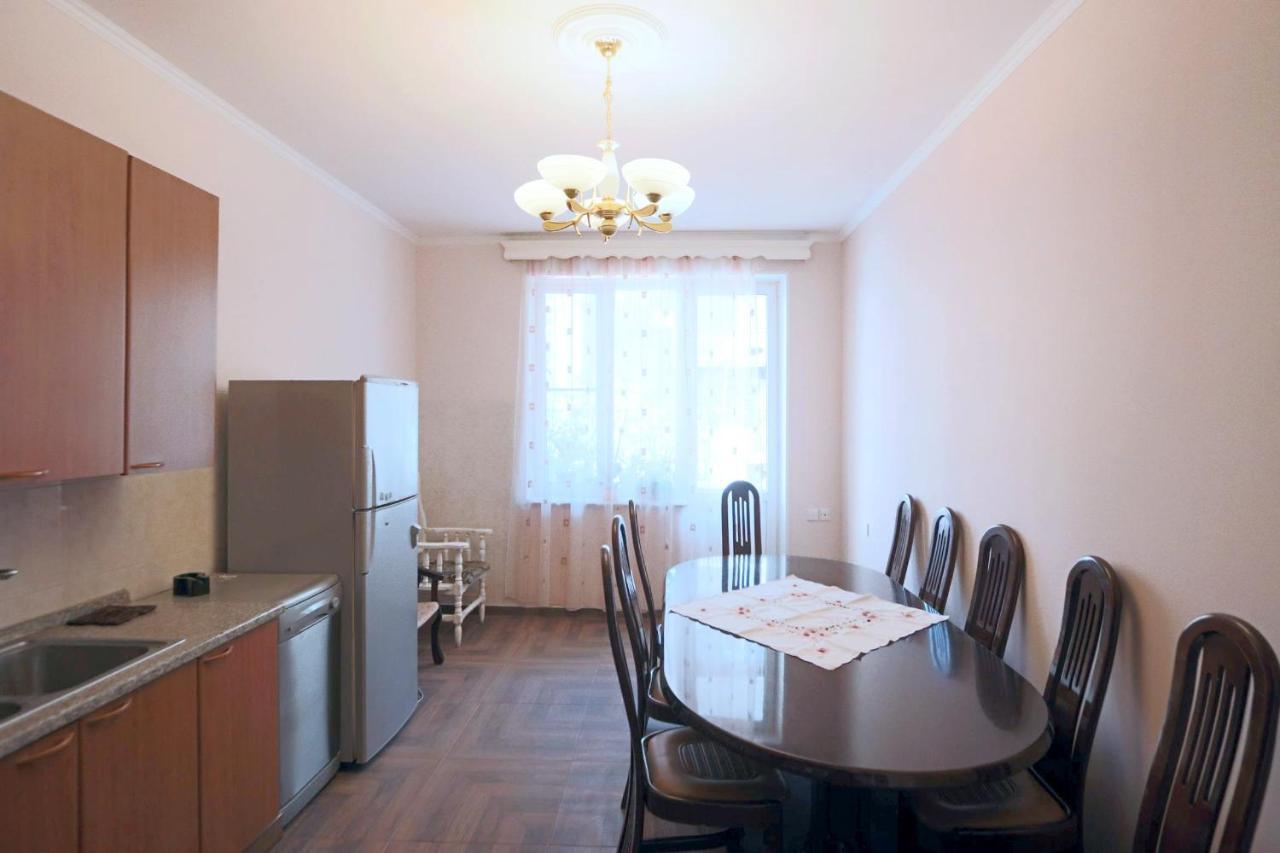 Garnim Guest House Yerevan Ngoại thất bức ảnh