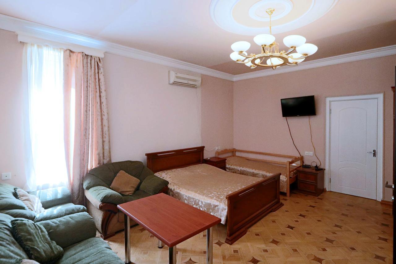 Garnim Guest House Yerevan Ngoại thất bức ảnh