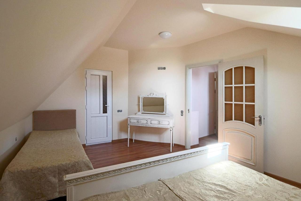 Garnim Guest House Yerevan Ngoại thất bức ảnh