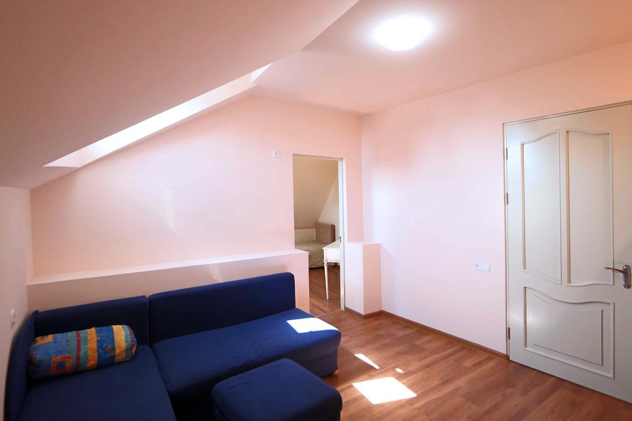 Garnim Guest House Yerevan Ngoại thất bức ảnh